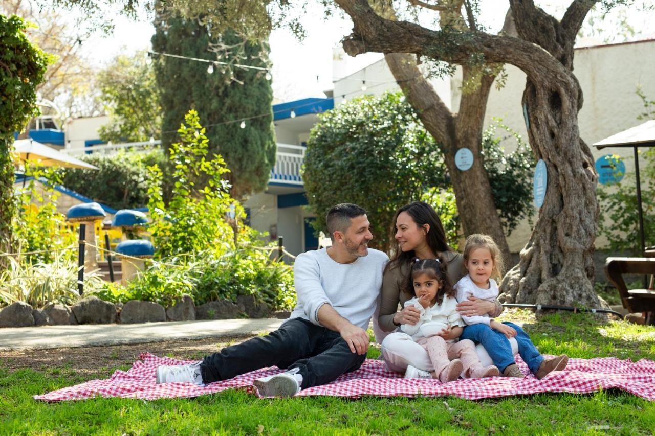 Travel Hotel Gesher Haziv 외부 사진